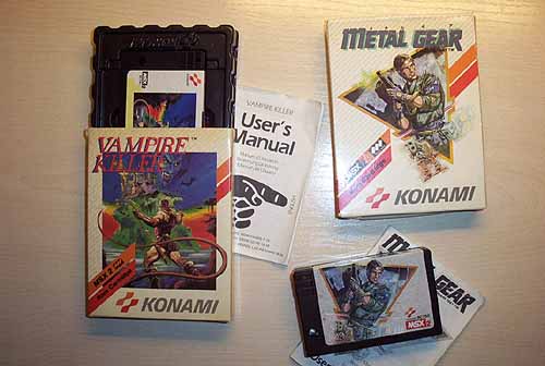 Dos de mis cartuchos, a la izquierda el 'Vampire Killer' y a la derecha 'Metal Gear'